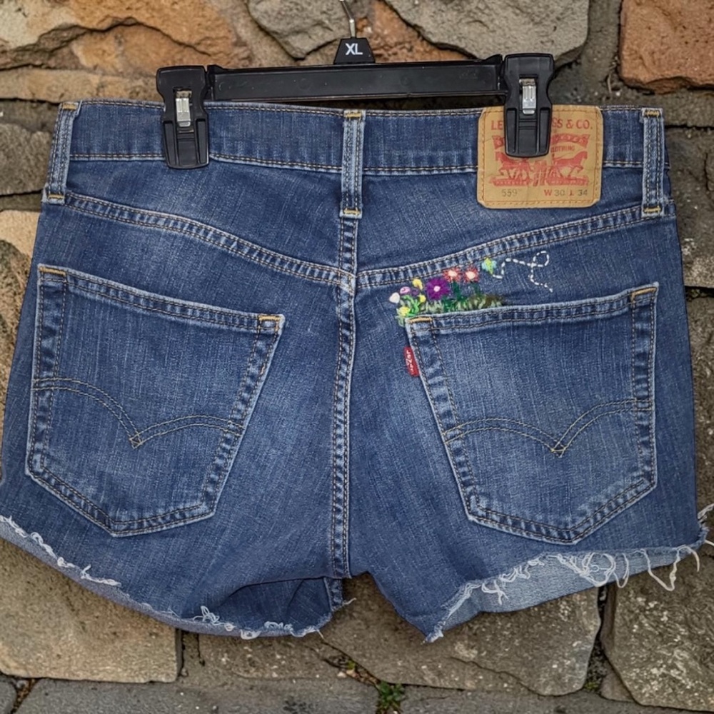 Womens Levis Boho Cut Off Shorts w/ DIY Rainbow Trim Floral Embroidery